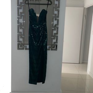 STUNNING MICHAEL COSTELLO GREEN GOWN